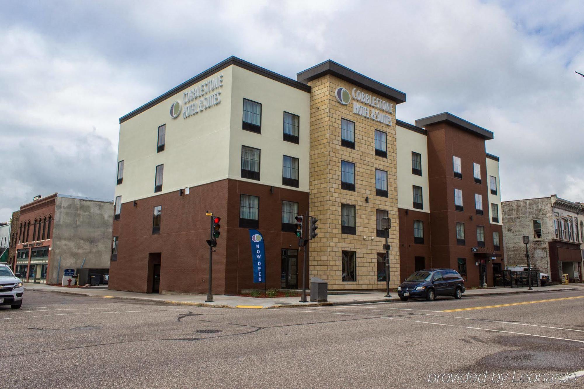 Cobblestone & - Hotel