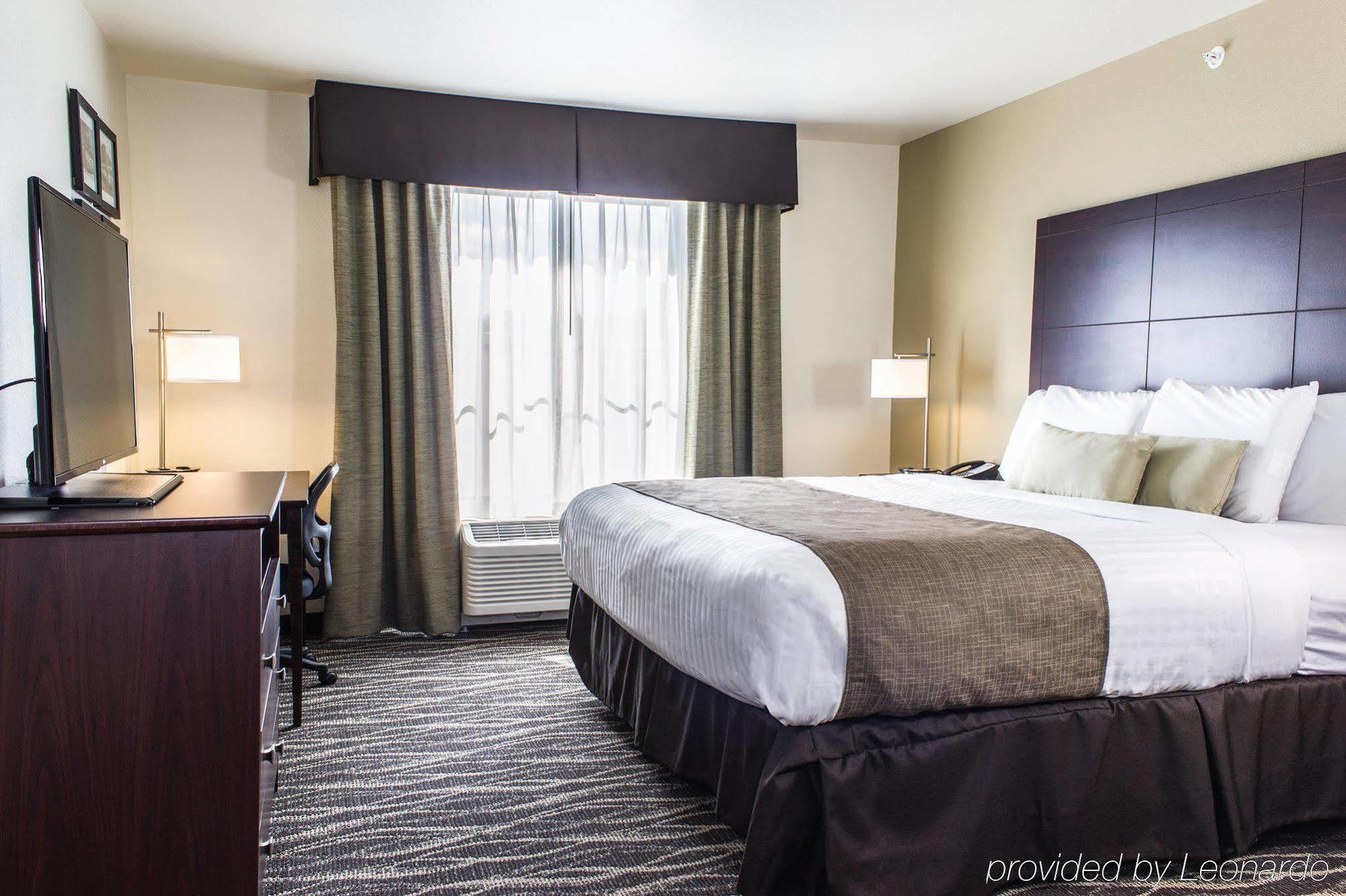 Cobblestone & - Hotel
